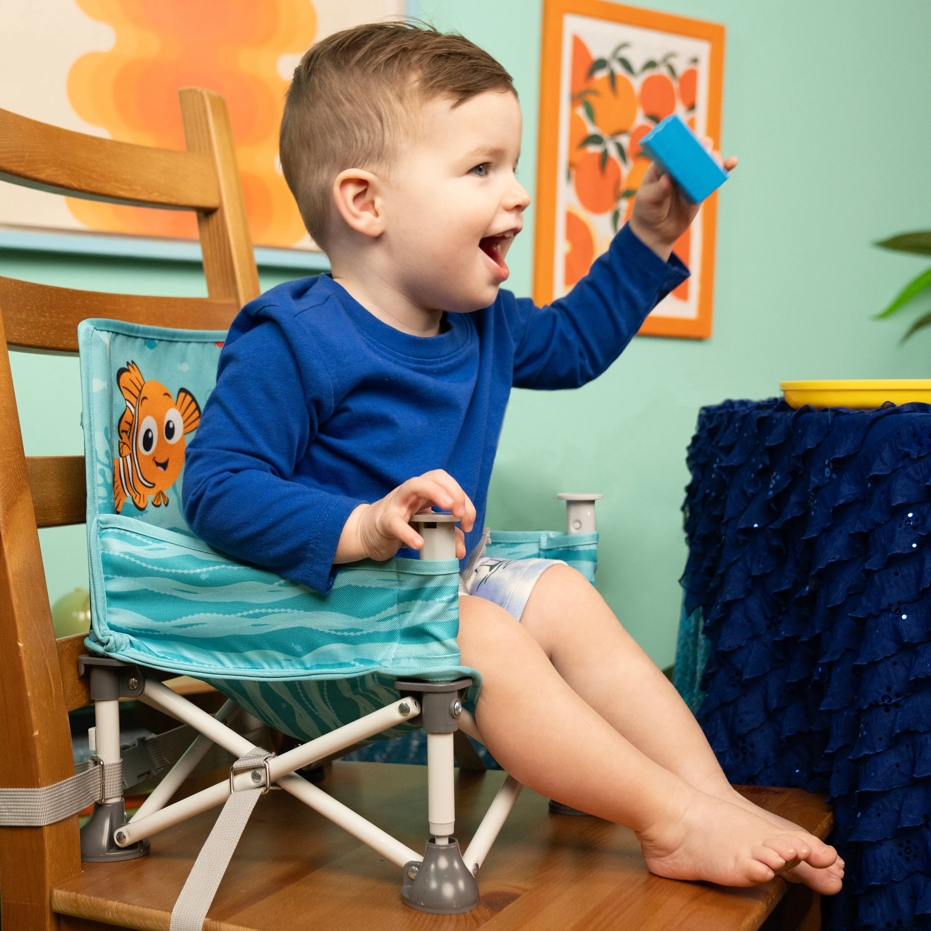 Bright Starts Disney FINDING NEMO Pop N Sit Portable Booster Seat