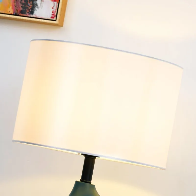 Brilho Table Lamp