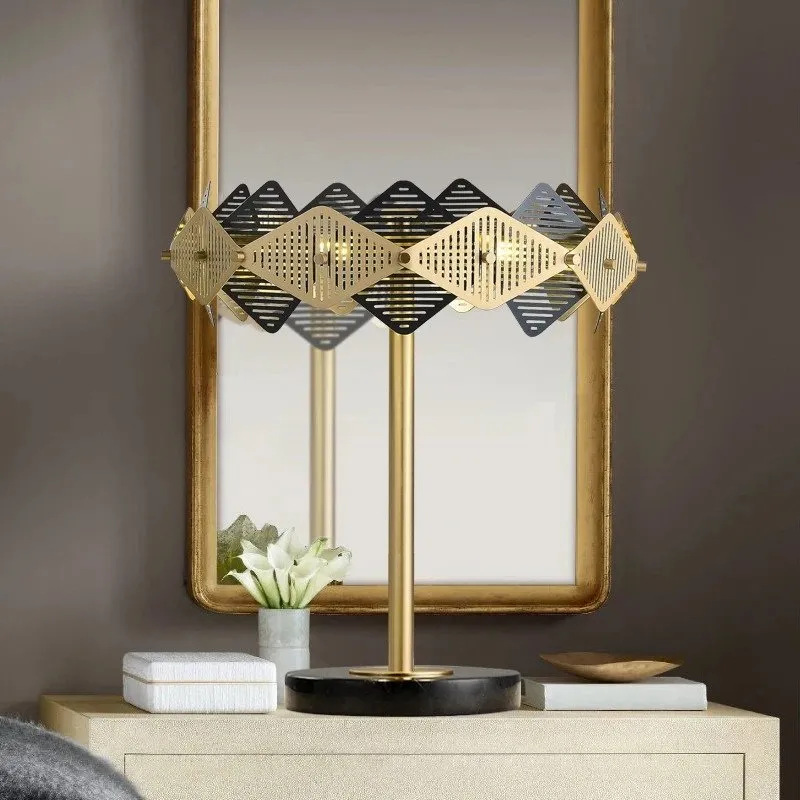 Calidus Table Lamp